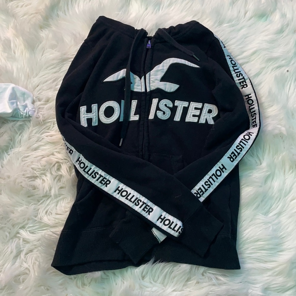 Black Hollister zip-up jacket